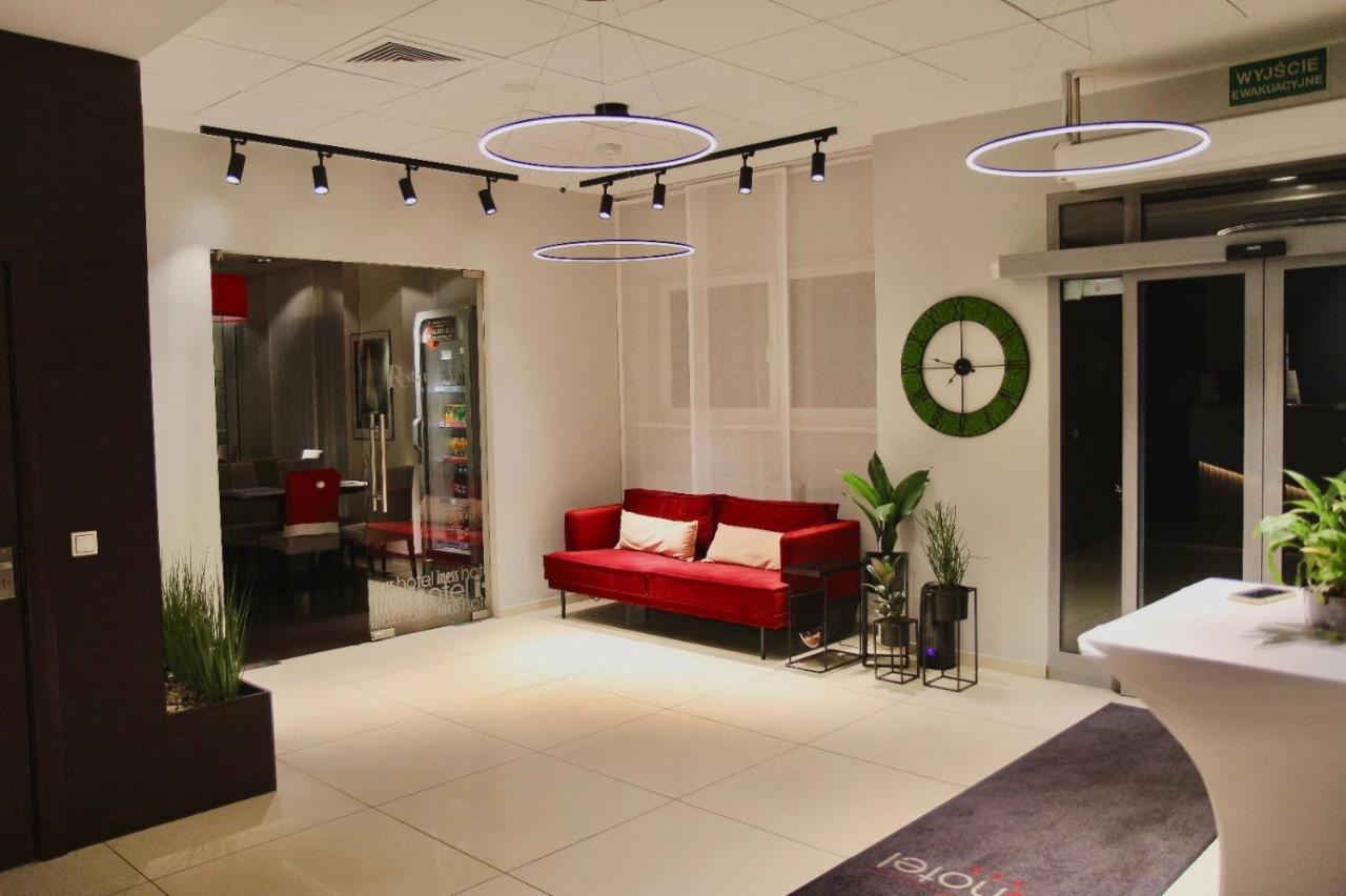 Iness Hotel Łódź Kültér fotó