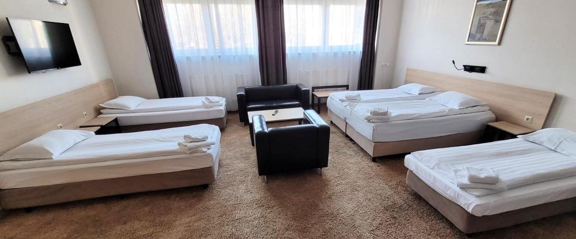 Iness Hotel Łódź Kültér fotó