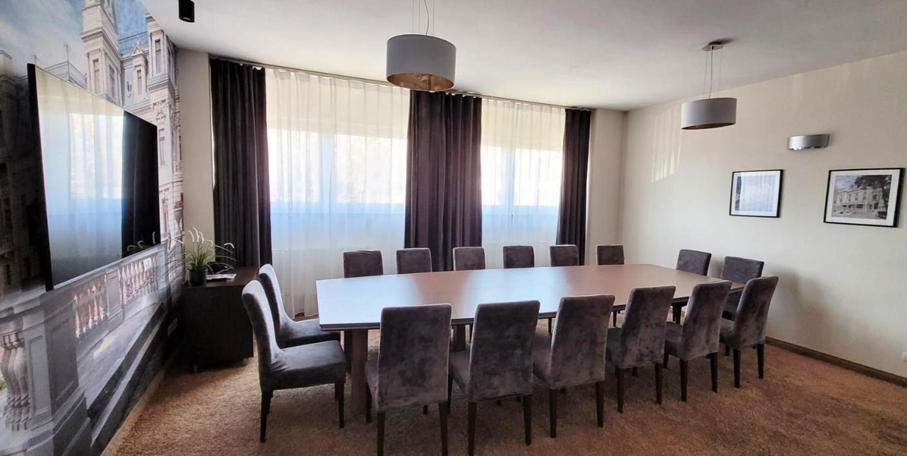Iness Hotel Łódź Kültér fotó